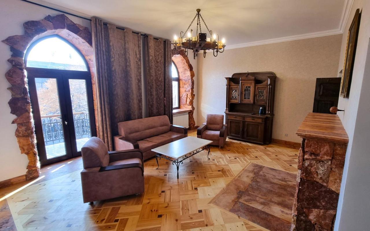Via Gyumri Hotel Buitenkant foto