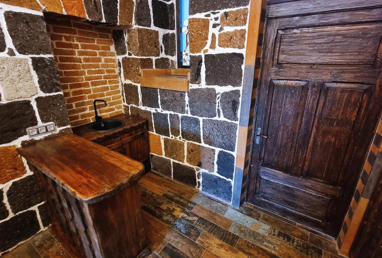 Via Gyumri Hotel Buitenkant foto